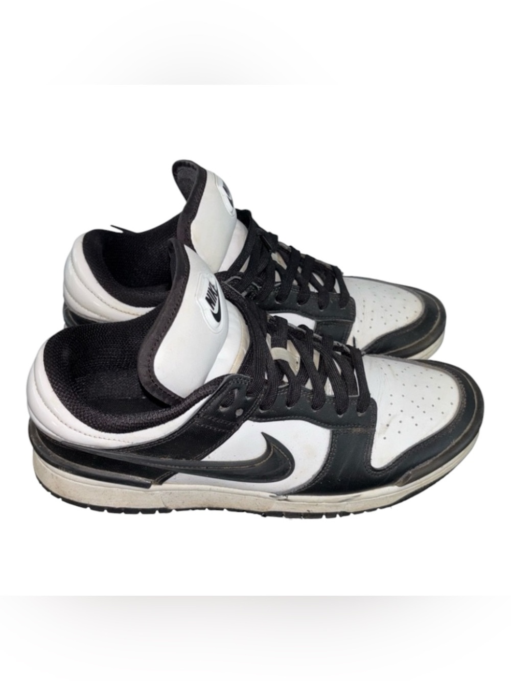 Nike Men's Black and White Sneakers size 10.5